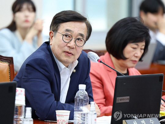 서병수 국민의힘 의원이 지난 13일 국회 교육위원회의 국정감사에서 발언하고 있다. 연합뉴스